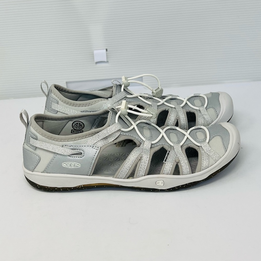 KEEN**SEACAMP II CNX**Silver Waterproof Shoes***US 4***$64